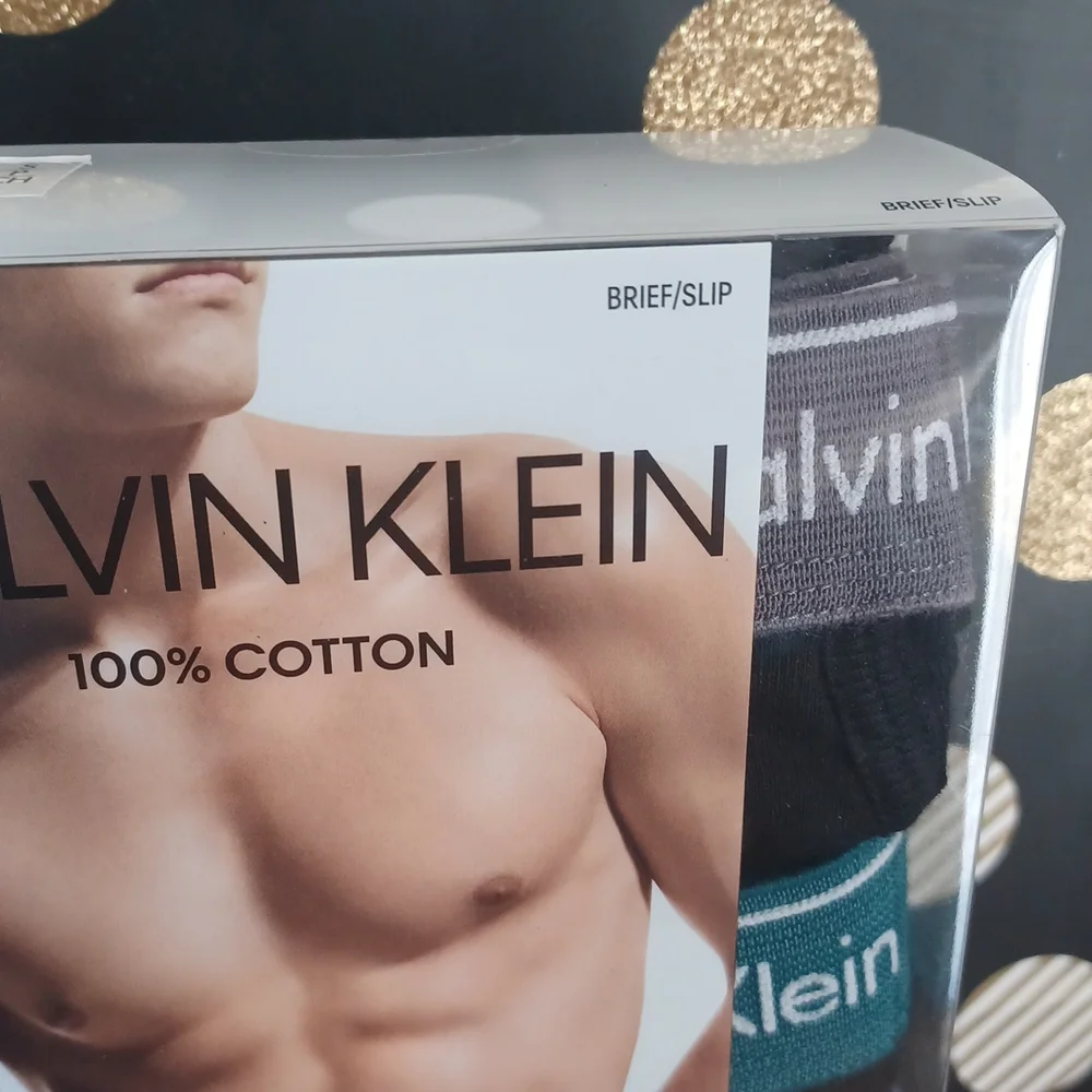 Calvin klein 4 pack  Brief/Slip Men's Classic Fit - Picture 6 of 6